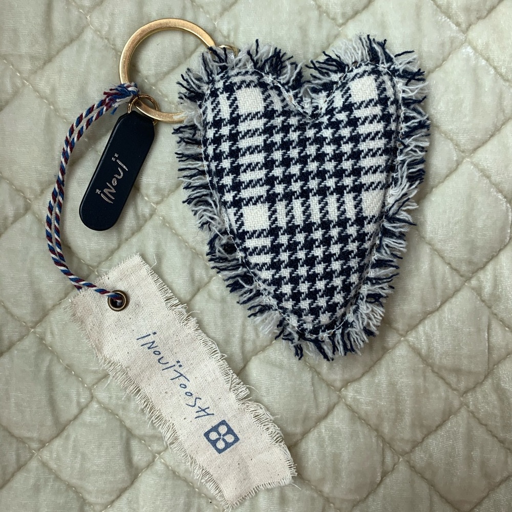 NWT Inouitoosh Keychain
